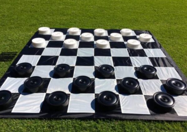 Giant Checkers - Image 4